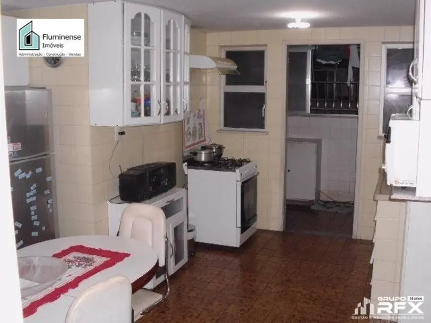 Foto 2 de Apartamento com 3 quartos à venda, 105m2 em Icaraí, Niteroi - RJ