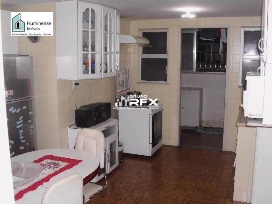 Foto 2 de Apartamento com 3 quartos à venda, 105m2 em Icaraí, Niteroi - RJ