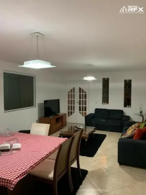 Foto 1 de Casa com 4 quartos à venda, 200m2 em São Francisco, Niteroi - RJ