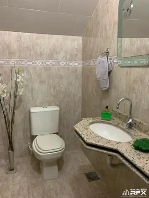 Foto 8 de Casa com 4 quartos à venda, 200m2 em São Francisco, Niteroi - RJ