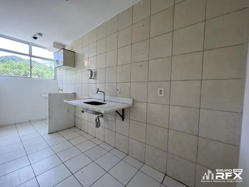 Apartamento com 2 quartos para alugar, 60m2 em Rio do Ouro, Niteroi - RJ - imagem 4 Foto 4 de Apartamento com 2 quartos para alugar, 60m2 em Rio do Ouro, Niteroi - RJ