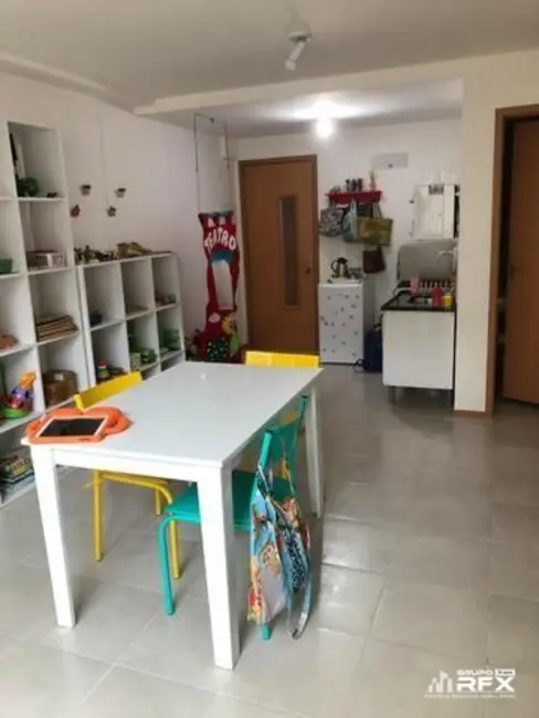 Sala Comercial com 1 quarto à venda, 30m2 em São Francisco, Niteroi - RJ - imagem 3 Foto 3 de Sala Comercial com 1 quarto à venda, 30m2 em São Francisco, Niteroi - RJ