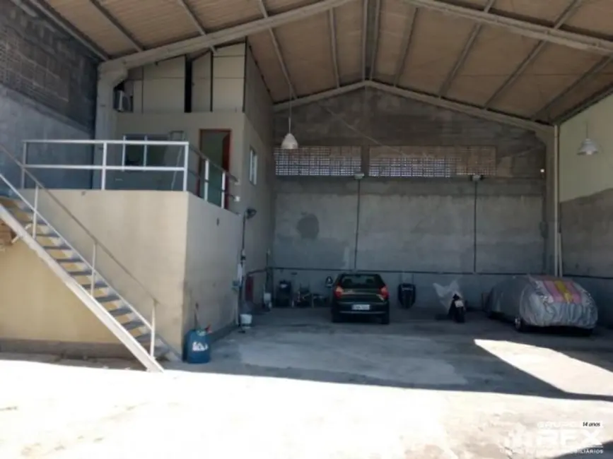 Foto 1 de Armazém / Galpão à venda, 920m2 em Engenhoca, Niteroi - RJ