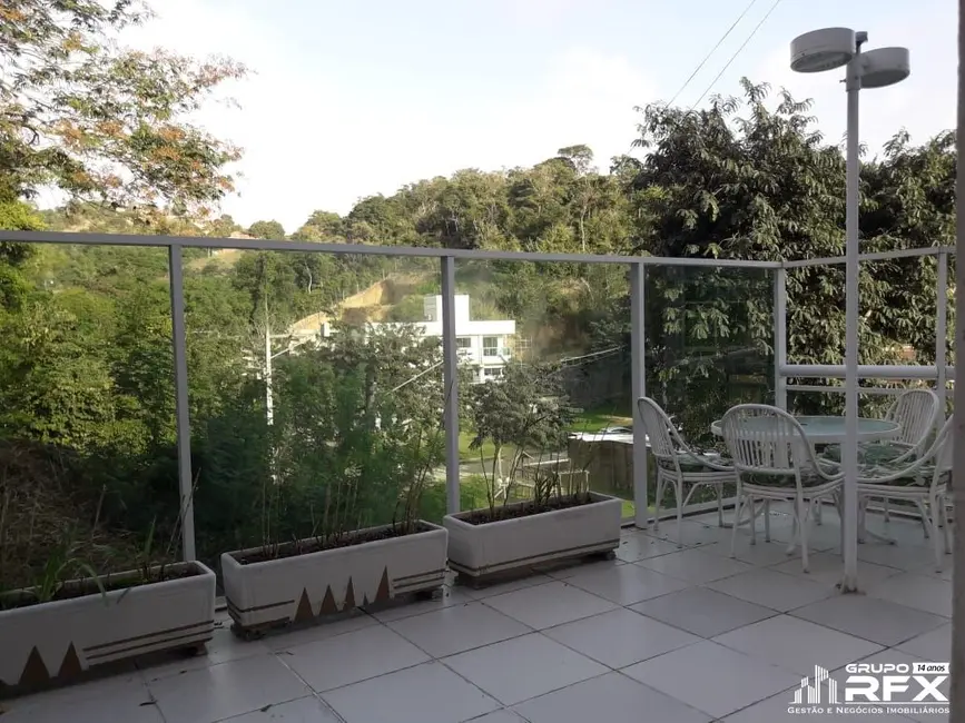 Foto 5 de Casa de Condomínio com 3 quartos à venda, 400m2 em Sao Goncalo - RJ