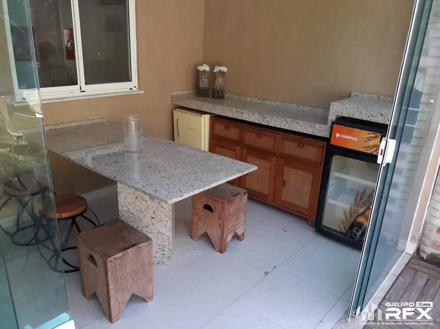 Casa de Condomínio com 3 quartos à venda, 400m2 em Sao Goncalo - RJ - imagem 4 Foto 4 de Casa de Condomínio com 3 quartos à venda, 400m2 em Sao Goncalo - RJ