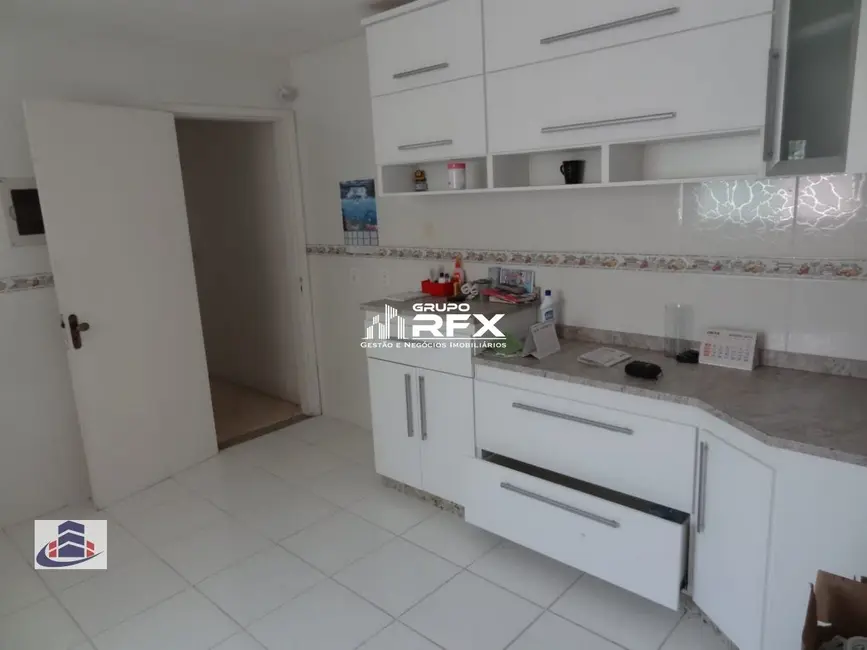 Foto 2 de Casa com 4 quartos à venda, 160m2 em São Francisco, Niteroi - RJ