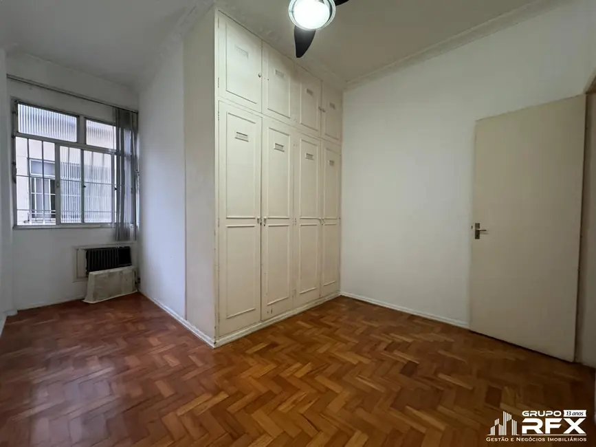 Apartamento com 2 quartos à venda, 90m2 em Icaraí, Niteroi - RJ - imagem 5 Foto 5 de Apartamento com 2 quartos à venda, 90m2 em Icaraí, Niteroi - RJ