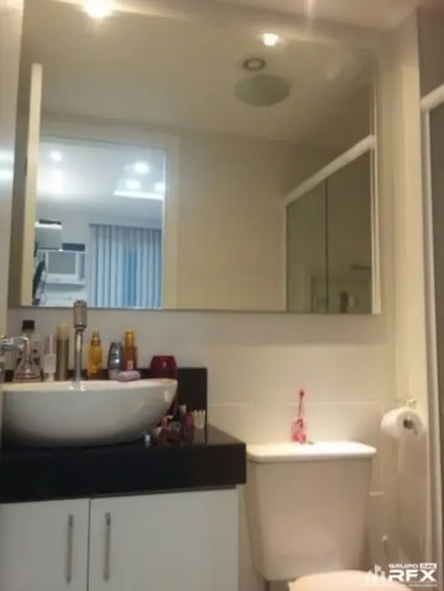 Foto 9 de Apartamento com 2 quartos à venda, 61m2 em Sao Goncalo - RJ