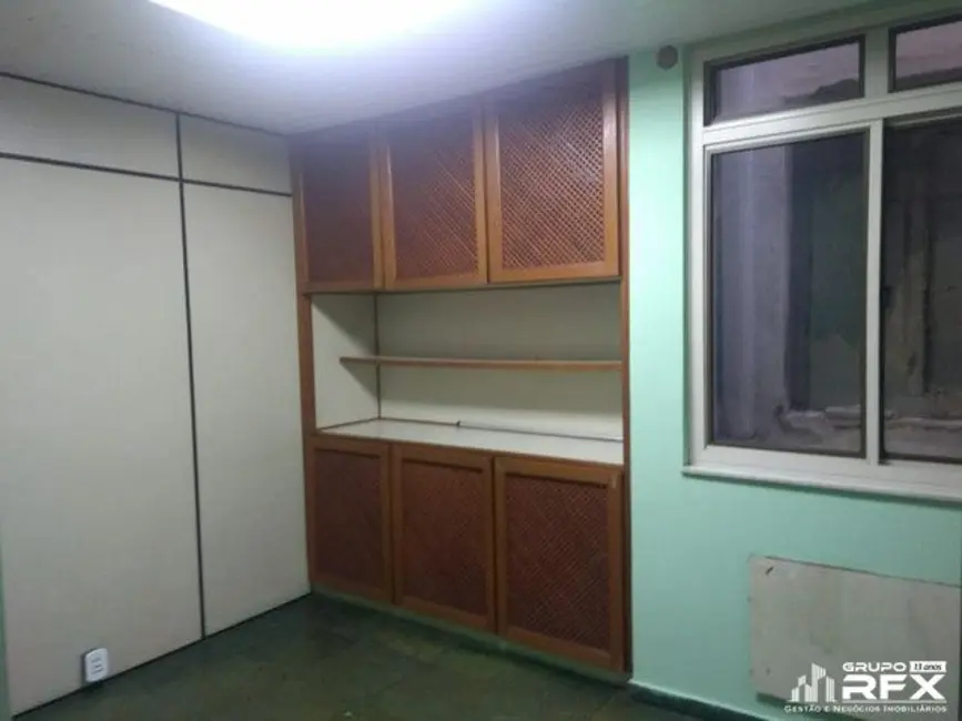 Sala Comercial com 1 quarto à venda, 86m2 em Centro, Niteroi - RJ - imagem 4 Foto 4 de Sala Comercial com 1 quarto à venda, 86m2 em Centro, Niteroi - RJ