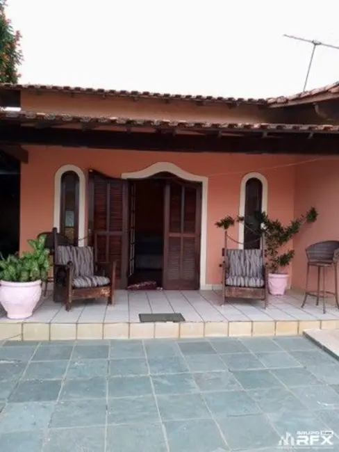 Foto 2 de Casa com 3 quartos à venda, 420m2 em Piratininga, Niteroi - RJ