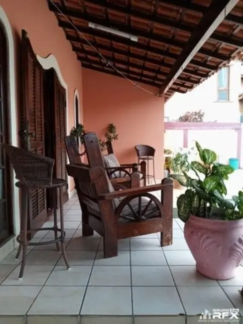 Casa com 3 quartos à venda, 420m2 em Piratininga, Niteroi - RJ - imagem 8 Foto 8 de Casa com 3 quartos à venda, 420m2 em Piratininga, Niteroi - RJ