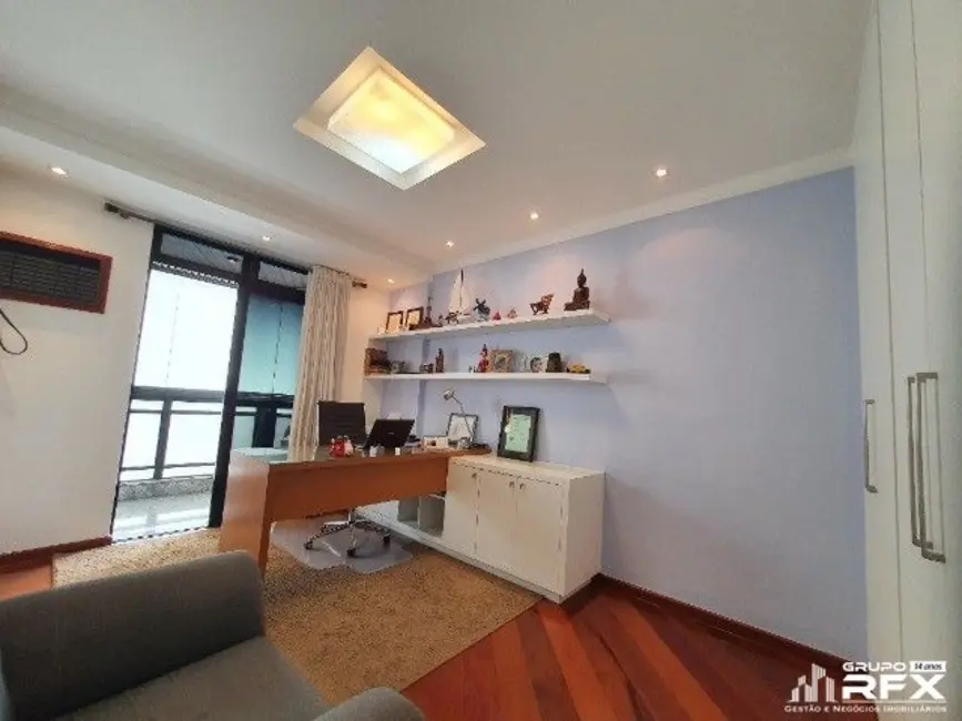 Foto 8 de Apartamento com 3 quartos à venda, 215m2 em Santa Rosa, Niteroi - RJ