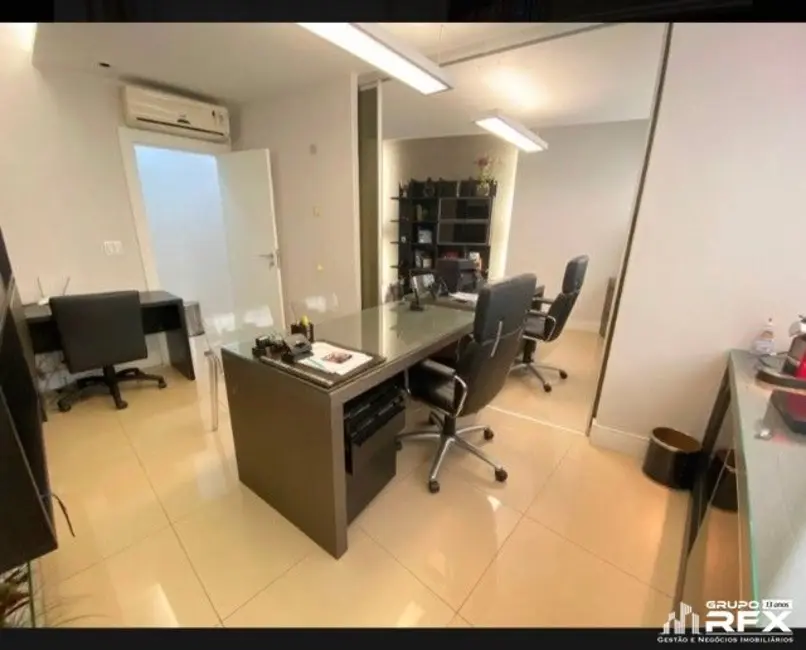 Sala Comercial com 3 quartos à venda, 49m2 em Centro, Niteroi - RJ - imagem 3 Foto 3 de Sala Comercial com 3 quartos à venda, 49m2 em Centro, Niteroi - RJ