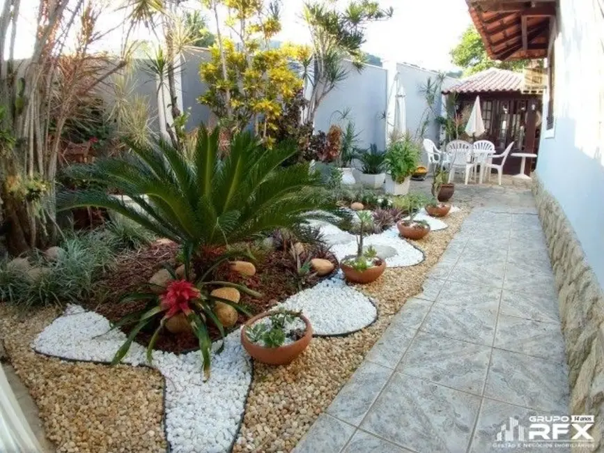 Foto 2 de Casa com 3 quartos à venda, 250m2 em Maravista, Niteroi - RJ