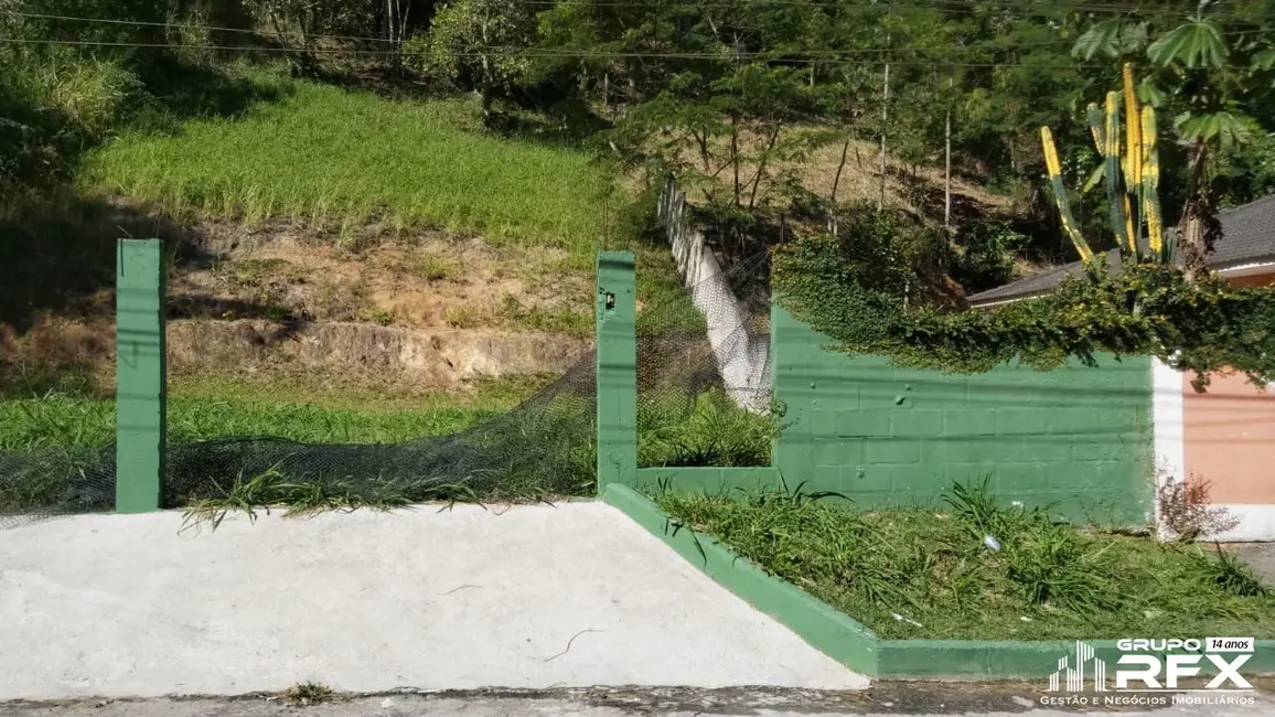 Foto 2 de Terreno / Lote à venda, 750m2 em Serra Grande, Niteroi - RJ