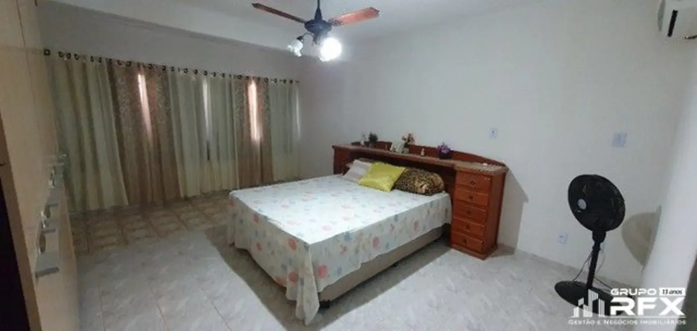 Casa com 6 quartos à venda, 327m2 em Engenho do Mato, Niteroi - RJ - imagem 3 Foto 3 de Casa com 6 quartos à venda, 327m2 em Engenho do Mato, Niteroi - RJ