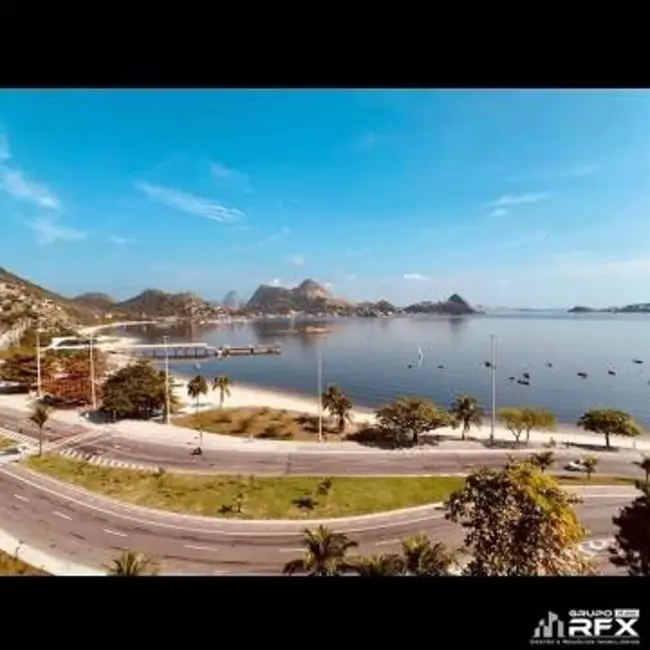 Foto 2 de Apartamento com 4 quartos à venda, 239m2 em Charitas, Niteroi - RJ