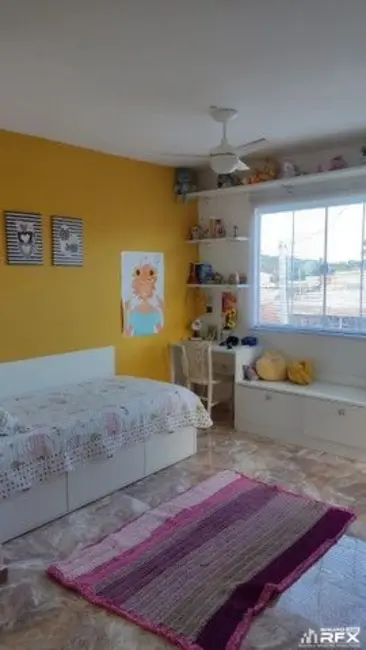 Foto 4 de Casa com 4 quartos à venda, 240m2 em Pindobas, Marica - RJ