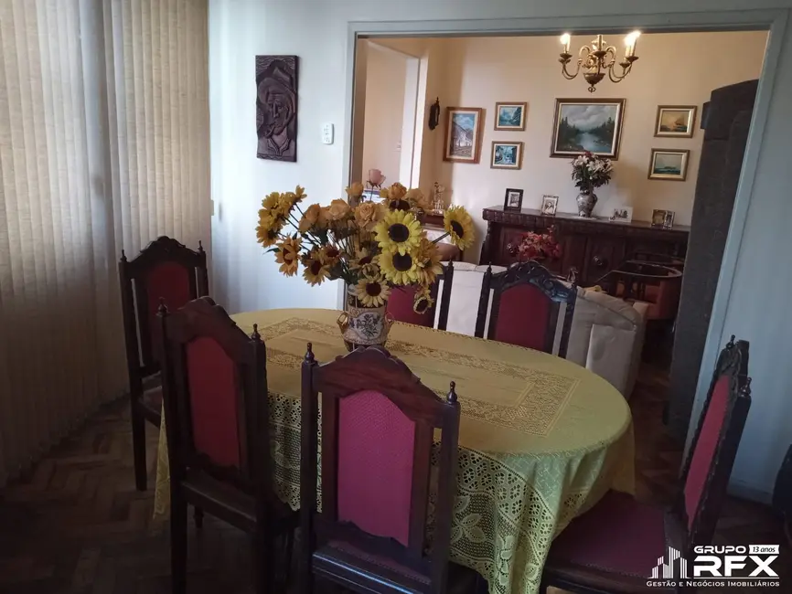 Apartamento com 4 quartos à venda, 110m2 em Copacabana, Rio De Janeiro - RJ - imagem 5 Foto 5 de Apartamento com 4 quartos à venda, 110m2 em Copacabana, Rio De Janeiro - RJ