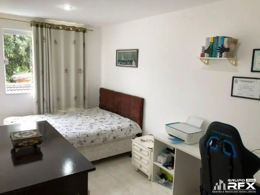 Foto 8 de Casa com 3 quartos à venda, 167m2 em Piratininga, Niteroi - RJ