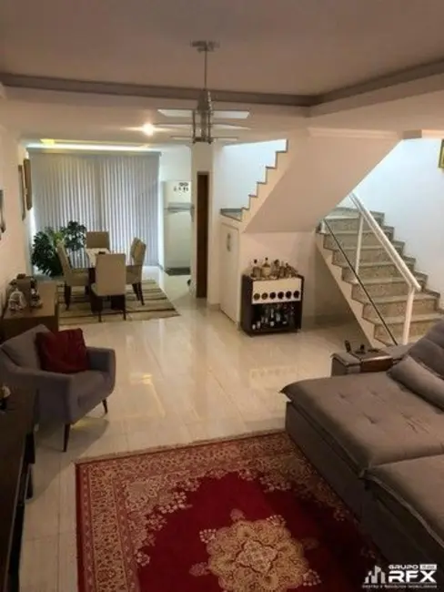 Foto 2 de Casa com 3 quartos à venda, 167m2 em Piratininga, Niteroi - RJ