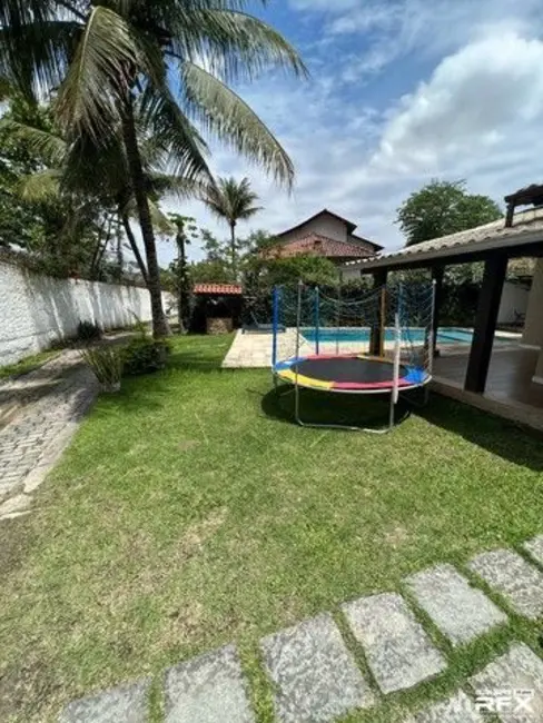 Casa com 4 quartos à venda, 150m2 em Itaipu, Niteroi - RJ - imagem 3 Foto 3 de Casa com 4 quartos à venda, 150m2 em Itaipu, Niteroi - RJ