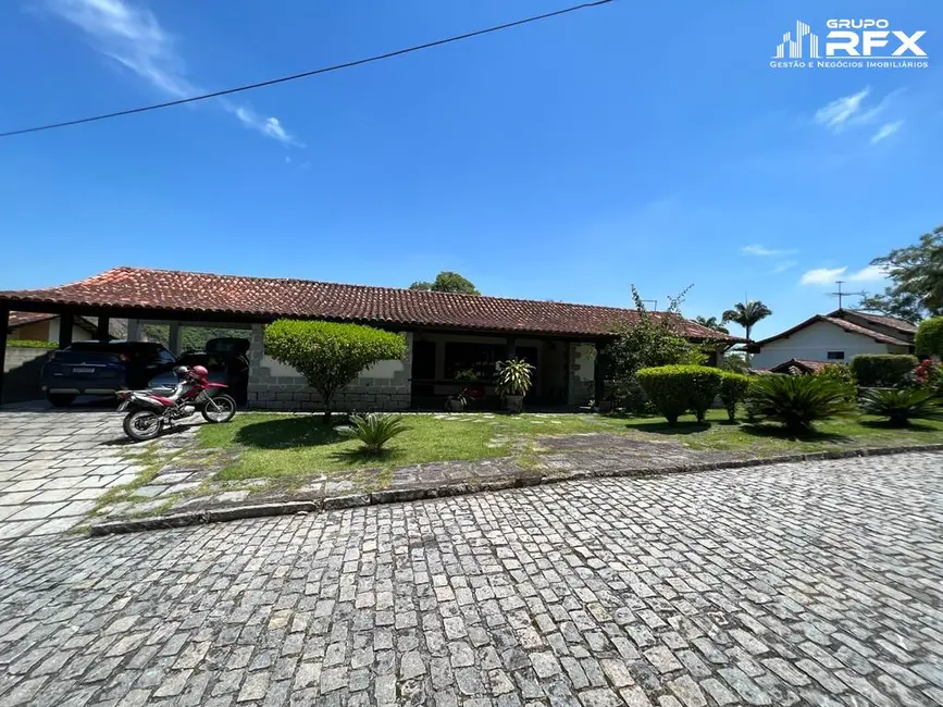 Foto 2 de Casa de Condomínio com 4 quartos à venda, 200m2 em Maria Paula, Niteroi - RJ