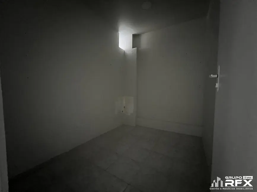 Sala Comercial com 4 quartos à venda, 33m2 em Centro, Niteroi - RJ - imagem 6 Foto 6 de Sala Comercial com 4 quartos à venda, 33m2 em Centro, Niteroi - RJ