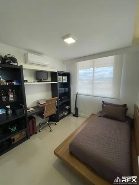 Foto 6 de Apartamento com 2 quartos à venda, 90m2 em Piratininga, Niteroi - RJ