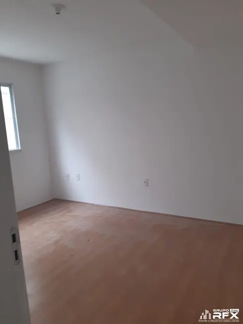 Foto 5 de Apartamento com 1 quarto à venda, 50m2 em Sao Goncalo - RJ