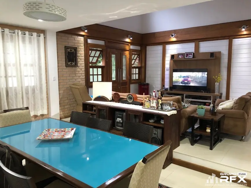 Foto 2 de Casa de Condomínio com 4 quartos à venda, 500m2 em Badu, Niteroi - RJ