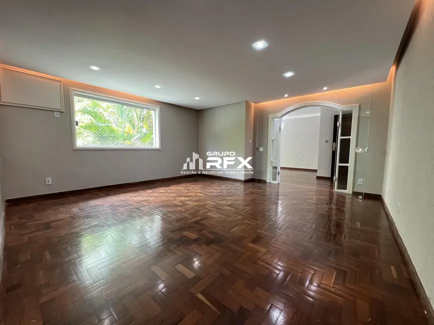 Foto 1 de Casa com 4 quartos à venda, 250m2 em São Francisco, Niteroi - RJ