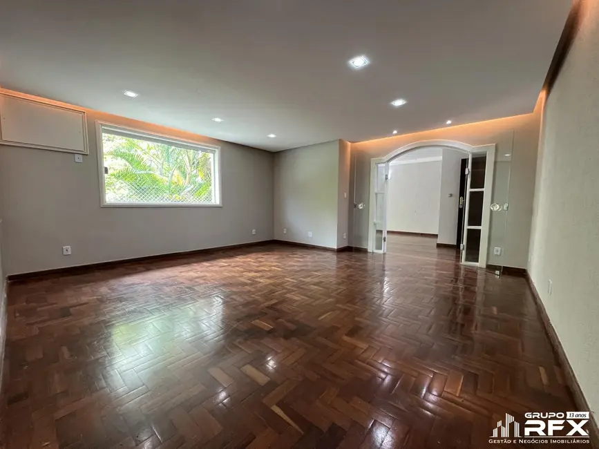 Foto 1 de Casa com 4 quartos à venda, 250m2 em São Francisco, Niteroi - RJ