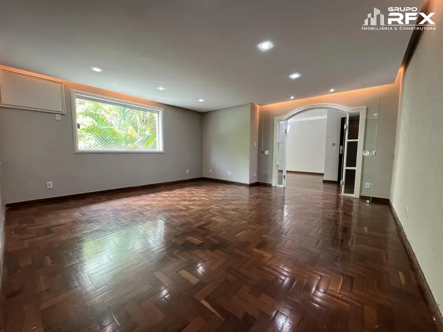 Foto 1 de Casa com 4 quartos à venda, 250m2 em São Francisco, Niteroi - RJ