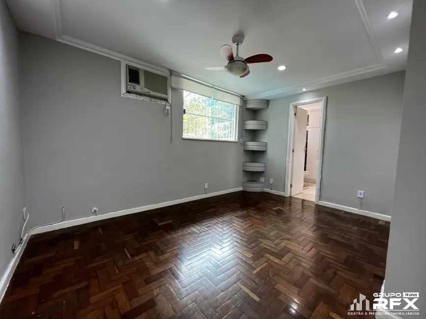 Foto 8 de Casa com 4 quartos à venda, 250m2 em São Francisco, Niteroi - RJ