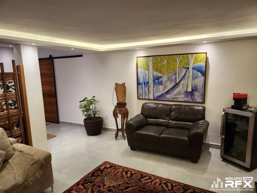 Foto 5 de Casa com 4 quartos à venda, 450m2 em Serra Grande, Niteroi - RJ