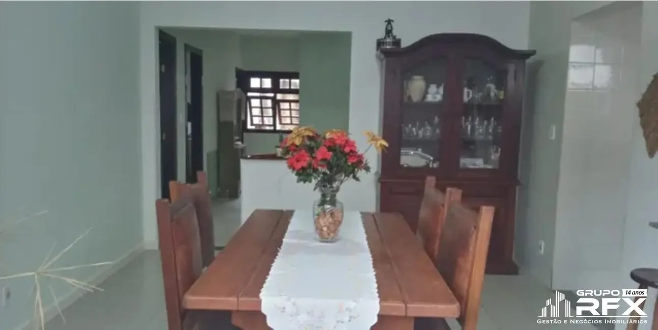 Foto 9 de Casa com 5 quartos para alugar, 400m2 em Itaipu, Niteroi - RJ