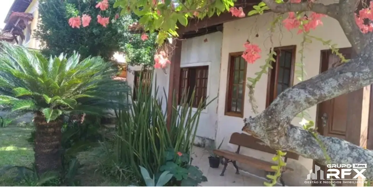 Foto 3 de Casa com 5 quartos para alugar, 400m2 em Itaipu, Niteroi - RJ