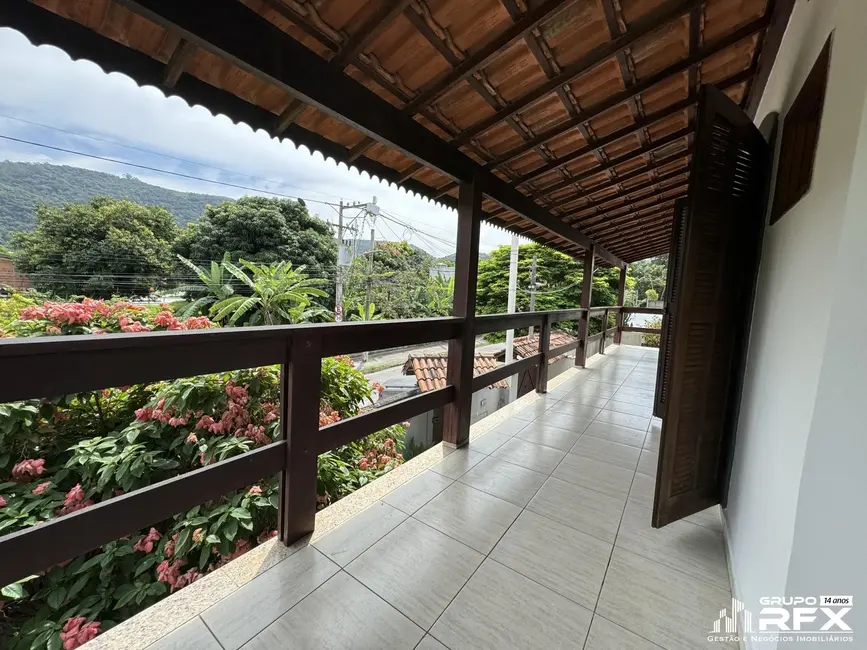 Foto 5 de Casa com 3 quartos à venda, 180m2 em Piratininga, Niteroi - RJ