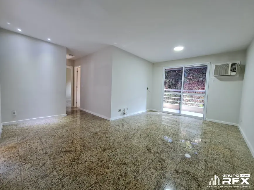 Foto 1 de Apartamento com 2 quartos à venda, 65m2 em Sao Goncalo - RJ
