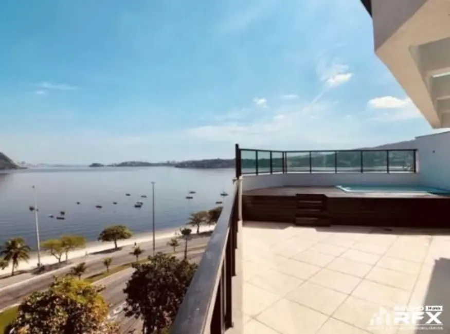 Cobertura com 4 quartos para alugar, 240m2 em Charitas, Niteroi - RJ - imagem 5 Foto 5 de Cobertura com 4 quartos para alugar, 240m2 em Charitas, Niteroi - RJ