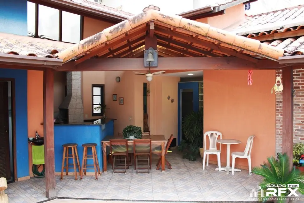 Foto 3 de Casa com 3 quartos à venda, 220m2 em Icaraí, Niteroi - RJ