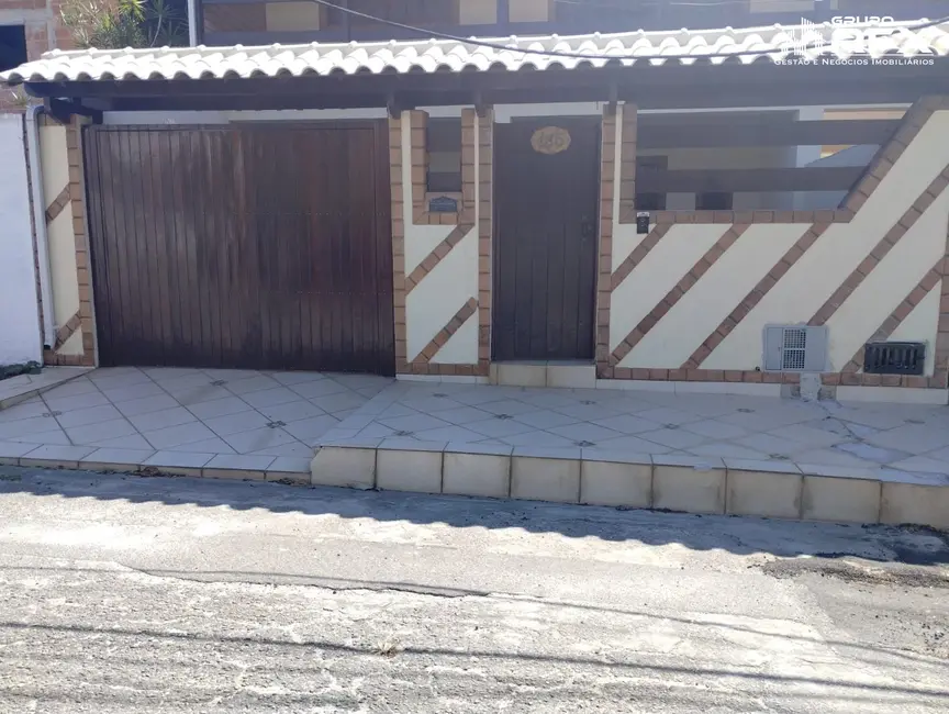 Foto 1 de Casa com 3 quartos para alugar, 200m2 em Piratininga, Niteroi - RJ