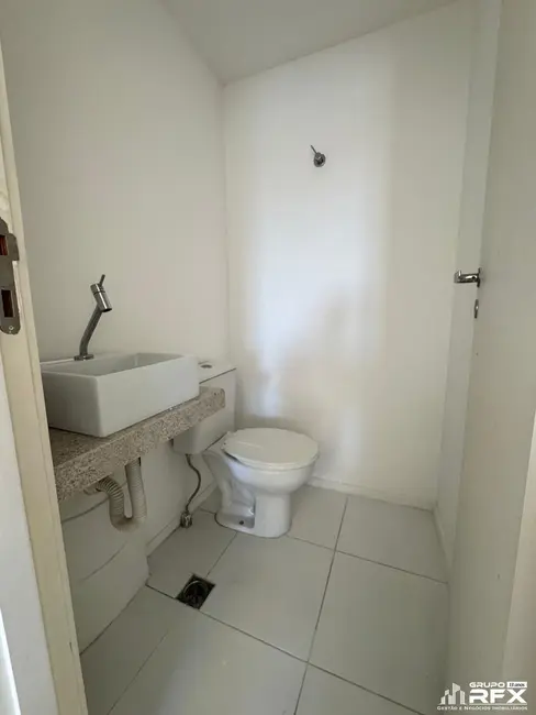 Foto 2 de Sala Comercial com 1 quarto para alugar, 40m2 em Estrela do Norte, Sao Goncalo - RJ