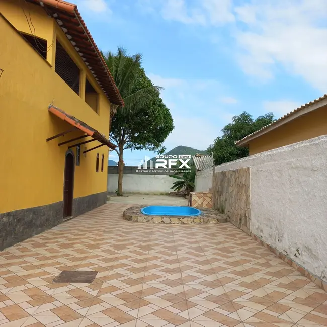 Foto 1 de Casa de Condomínio com 2 quartos para alugar, 120m2 em Centro, Marica - RJ