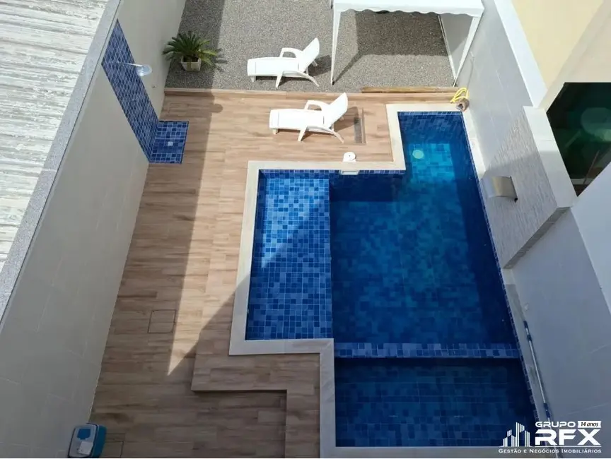 Foto 1 de Casa com 7 quartos para alugar, 297m2 em Itaipu, Niteroi - RJ