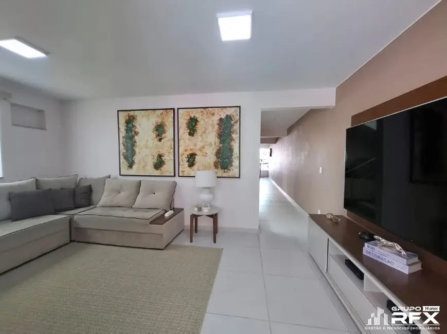 Foto 4 de Casa com 7 quartos para alugar, 297m2 em Itaipu, Niteroi - RJ