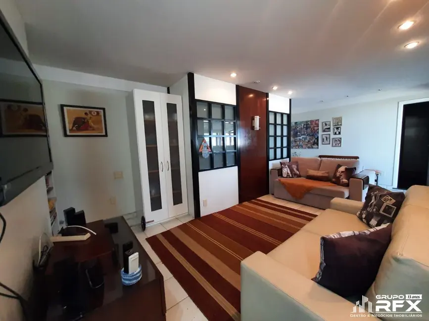 Cobertura com 4 quartos para alugar, 341m2 em Icaraí, Niteroi - RJ - imagem 4 Foto 4 de Cobertura com 4 quartos para alugar, 341m2 em Icaraí, Niteroi - RJ