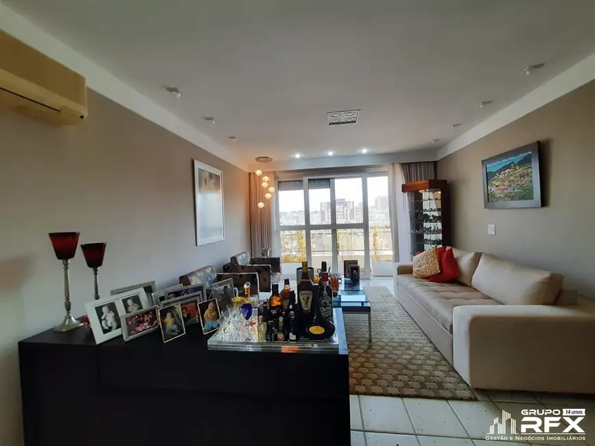 Cobertura com 4 quartos para alugar, 341m2 em Icaraí, Niteroi - RJ - imagem 5 Foto 5 de Cobertura com 4 quartos para alugar, 341m2 em Icaraí, Niteroi - RJ