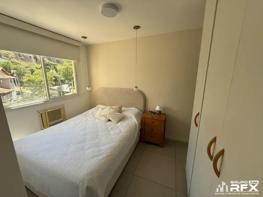 Foto 4 de Apartamento com 2 quartos à venda, 55m2 em Sao Goncalo - RJ